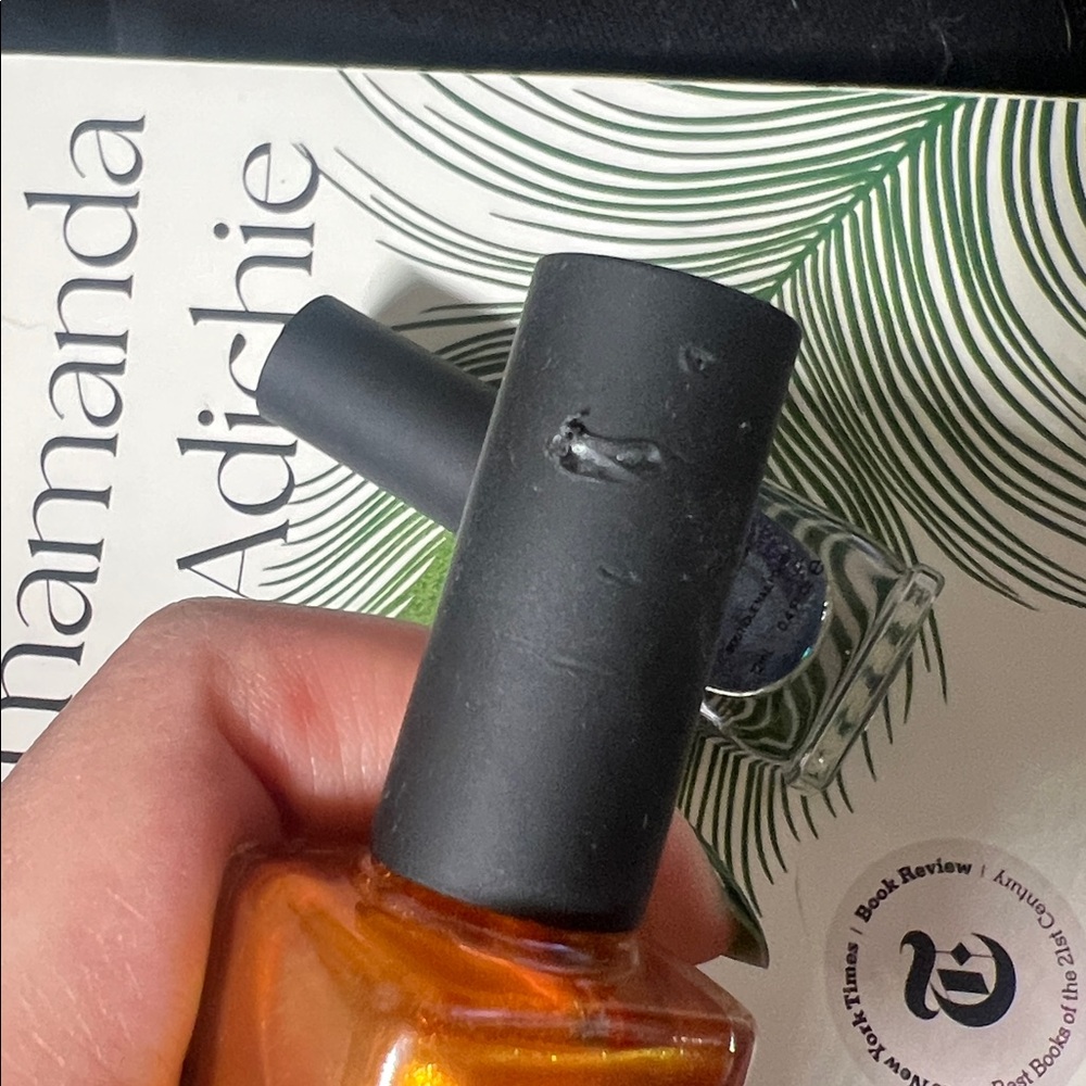 ILNP Set of 2 Amber and Shooting Star Magnetic Polishes - Picture 6 of 7